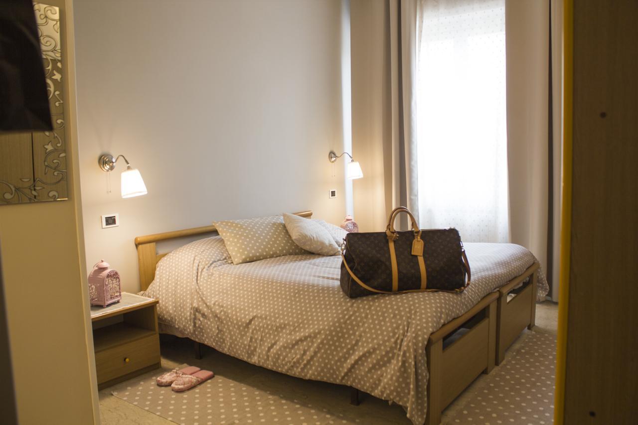Hotel La Maison Delle Terme Tivoli Terme Exteriör bild